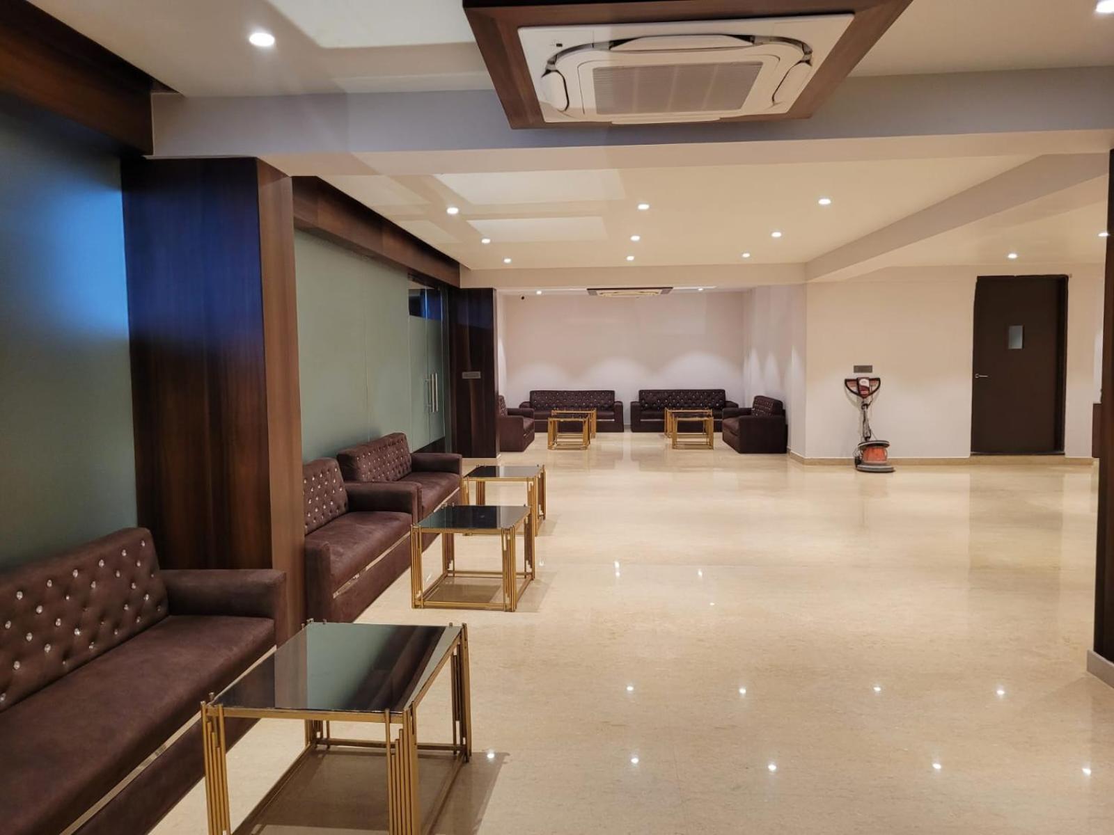 Kitty House Otel Kalküta Dış mekan fotoğraf